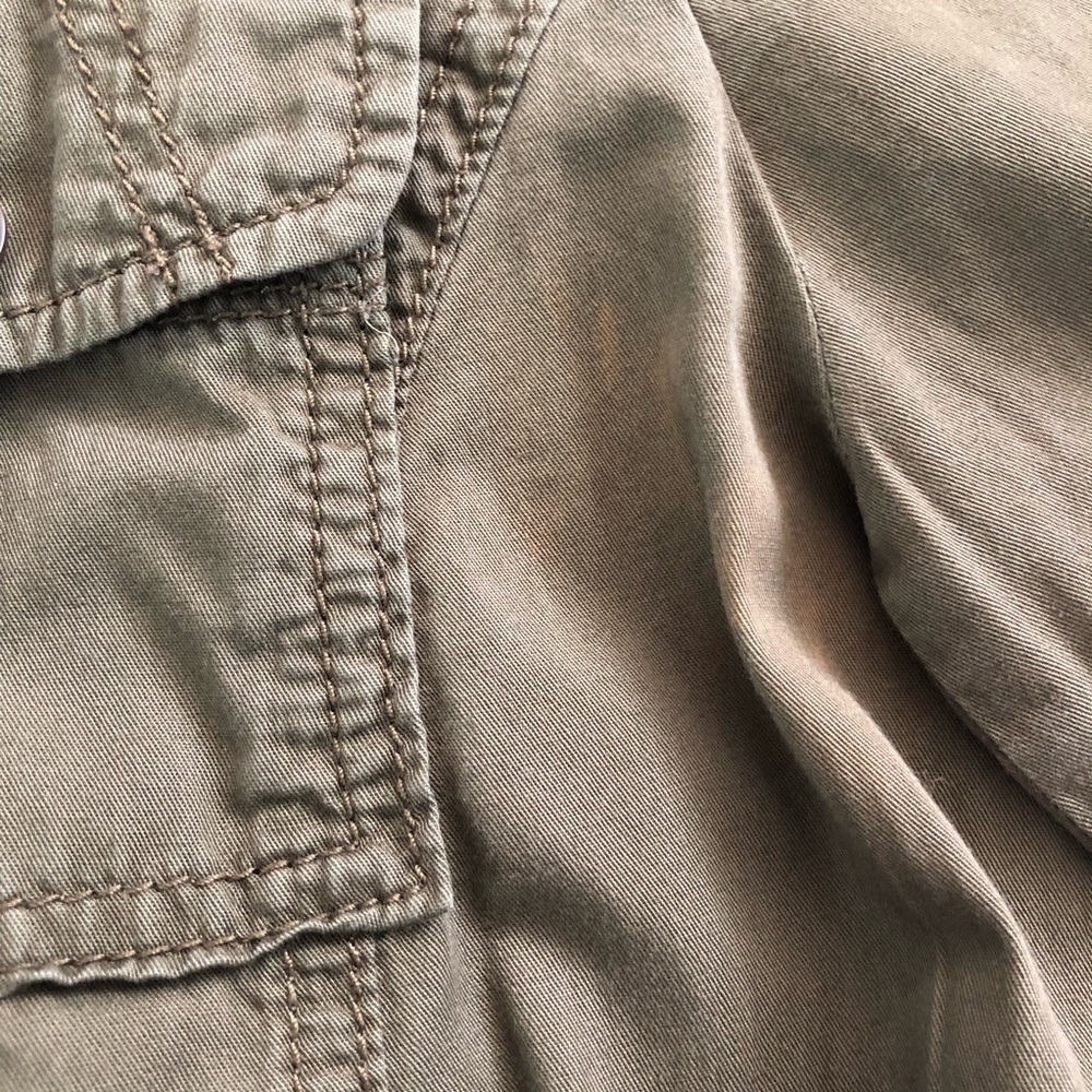 Green Jacket - Picture 6 of 7